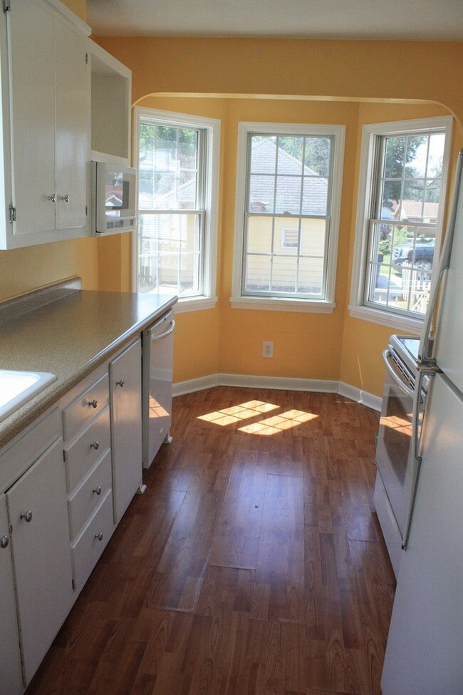 Building Photo - Adorable Home For Rent!