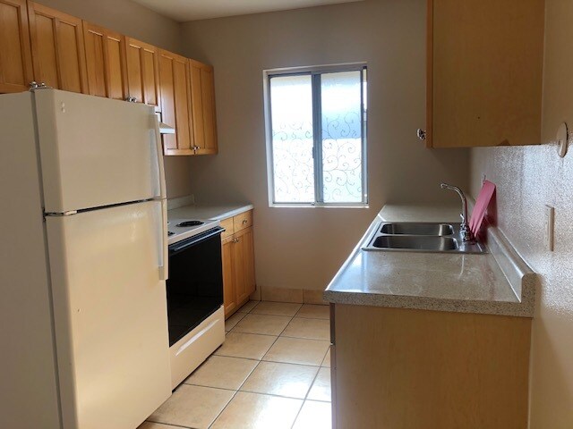 Cocina - 542 D St