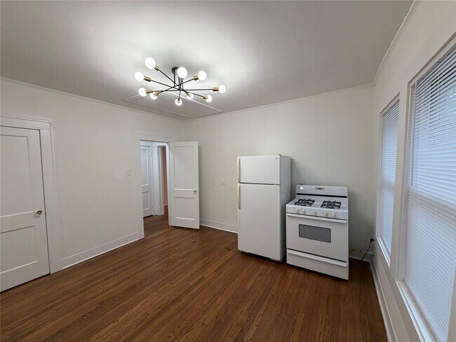 Foto del edificio - 1637 Bonnie Brae St