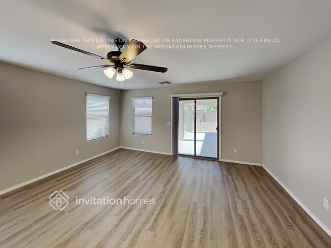 Foto del edificio - 2170 W Agrarian Hills Dr