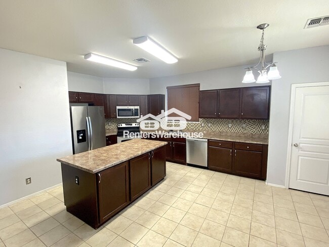 Foto del edificio - 4171 E Waterman Ct