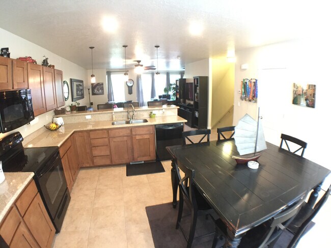 Foto del edificio - 176 W Barry Links Way