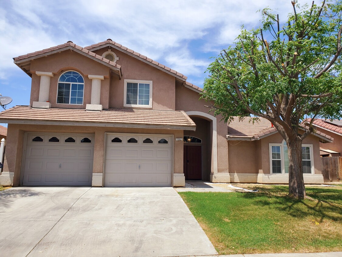 Primary Photo - 2307 Gonzalez Ct