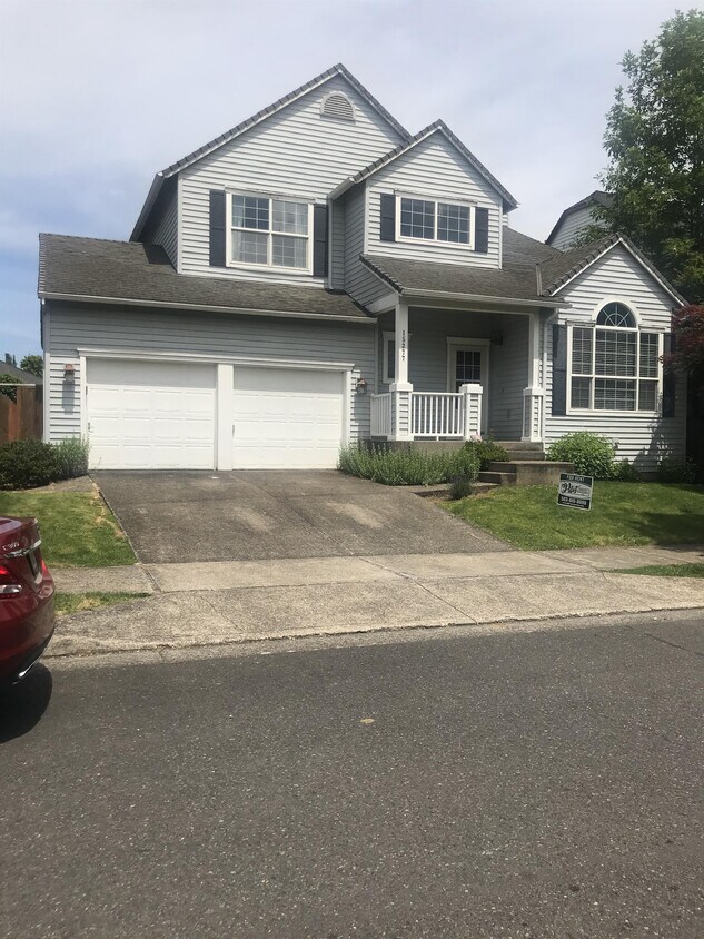 15377 SE Thornbridge Dr, Clackamas, OR 97015 House Rental in