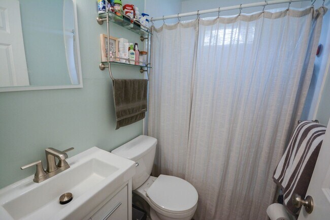 Foto del edificio - 1751-1753 1st St NW