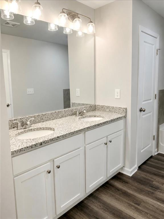Building Photo - 701 Bryson Lake Cir