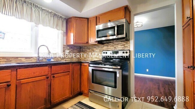 Building Photo - Charming Split-Level 3-Bedroom 2-Bath Home...
