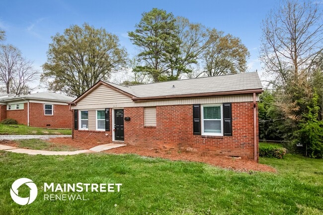 Building Photo - 641 Reeves Ct