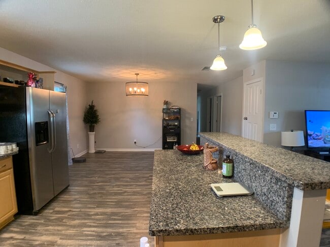 Dining Area - 205 Evergreen Dr