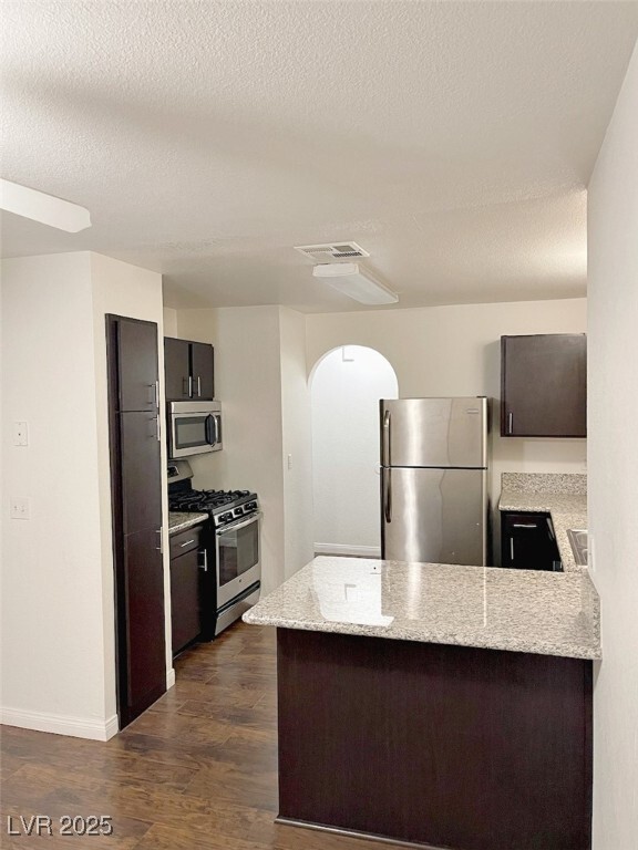 Foto principal - 2200 S Fort Apache Rd