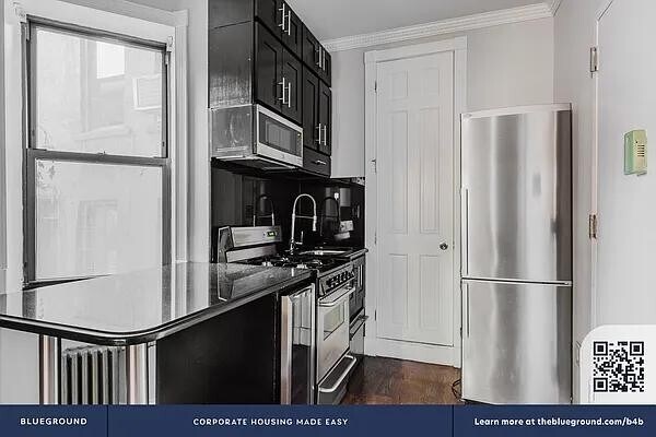 Foto del edificio - 325 E 5th St