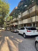 Building Photo - 1800 Sans Souci Blvd