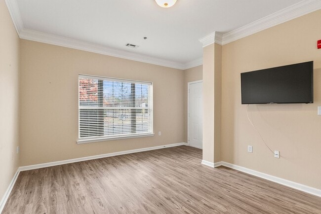 Foto del edificio - Capstone Quarters 1 Bed 1 Bath Condo! Available Fall 2026!