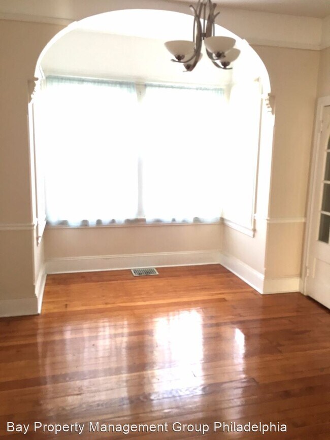 Building Photo - 4 br, 2.5 bath House - 6325 Hasbrook Ave.