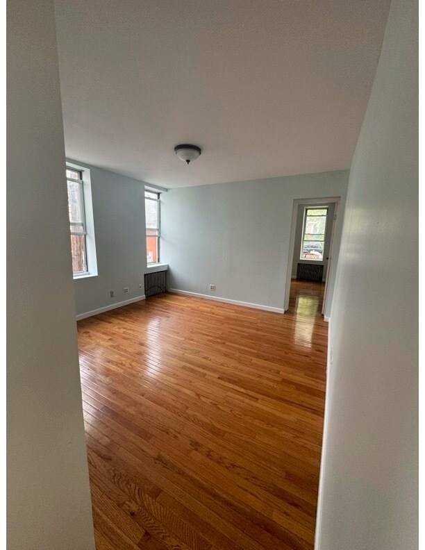 Livingroom - 6865 76th St