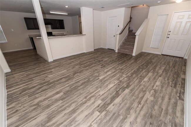 Building Photo - 2606 Vikram Dr