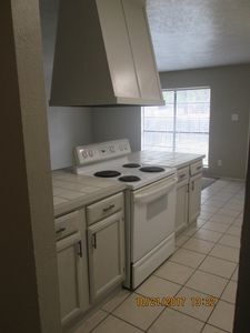 Kitchen - 128 W Way Dr