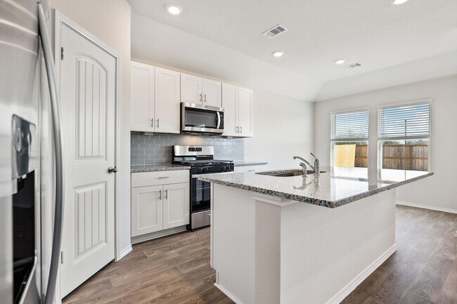 Foto del edificio - 1702 Miller Ter