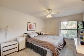 Building Photo - 22667 Meridiana Dr