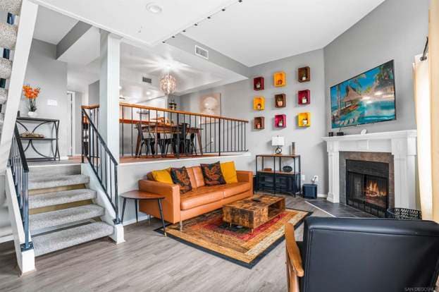 Building Photo - 8832 Spring Canyon Dr