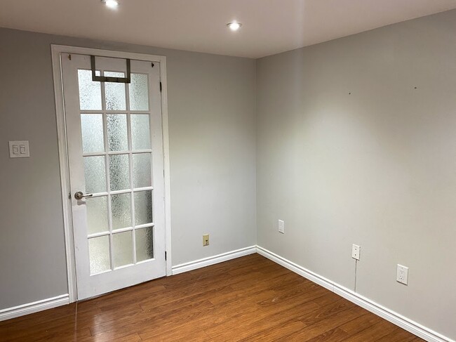 Building Photo - 33 Priam Way