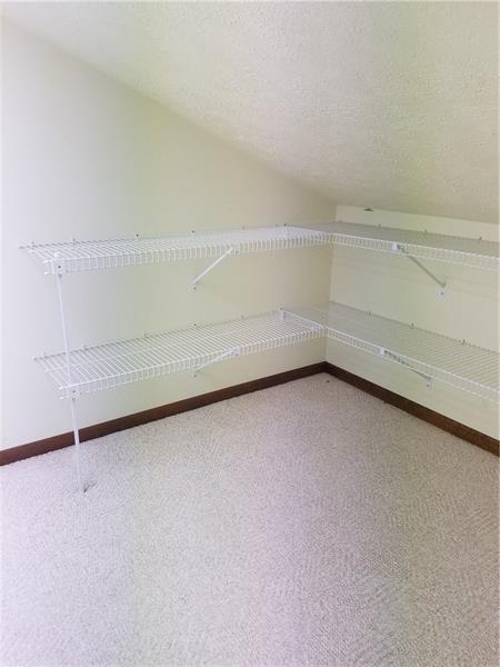 Foto del edificio - 504 Forest Edge Ct