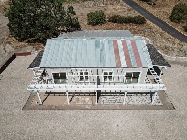 Building Photo - 215 Burkhill Ln