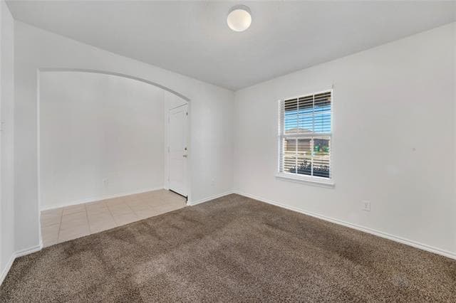 Building Photo - 914 Decker Dr