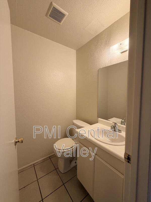 Building Photo - 6222 Porterfield Ct