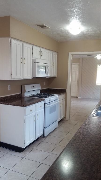 Foto del edificio - 18834 Pine Trace Ct