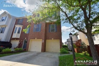 Building Photo - 225 Tilden Way