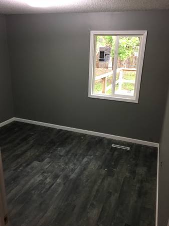 Dormitorio #2 - 1002 Graceland Ave