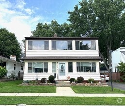 Building Photo - 718 Parkway Ave
