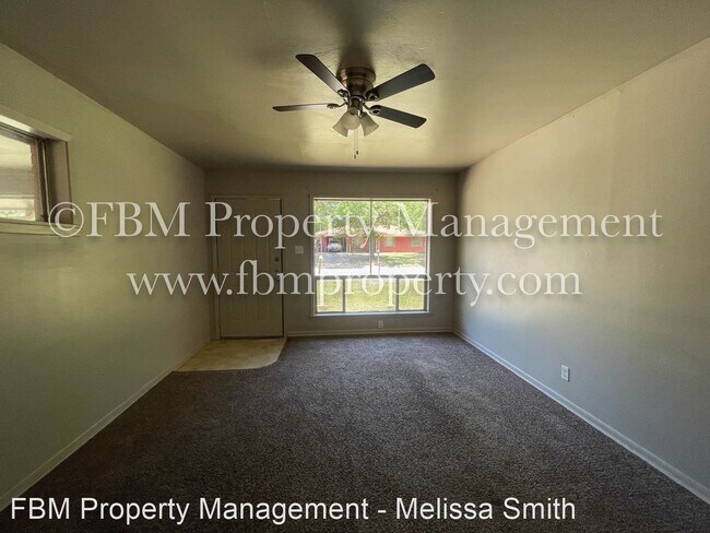 Building Photo - 2 br, 1 bath House - 1416 Mockingbird Ln