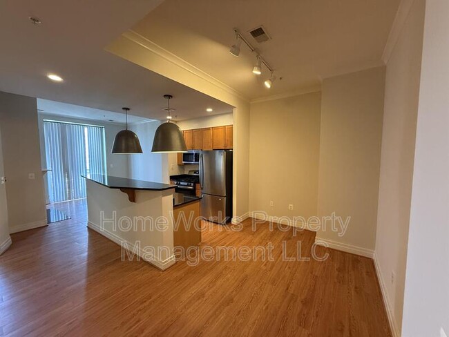 Building Photo - 414 Water St