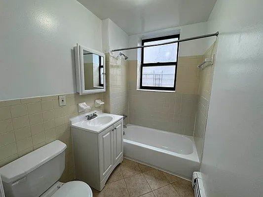 Building Photo - 1 bedroom in BRONX NY 10458