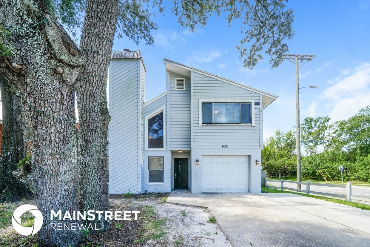 Primary Photo - 4601 E Serena Dr