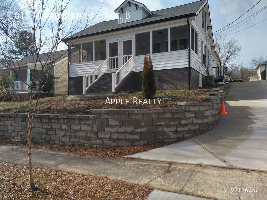 1015 Clarendon St Unit Apt. B, Durham, NC 27705 Room for Rent in