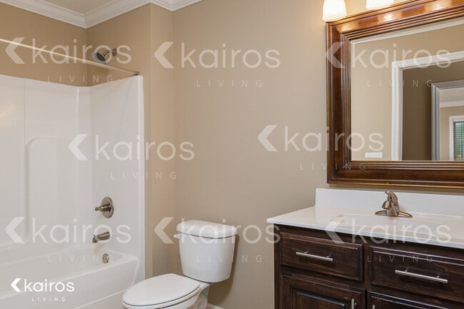 Building Photo - 238 Camelot Way