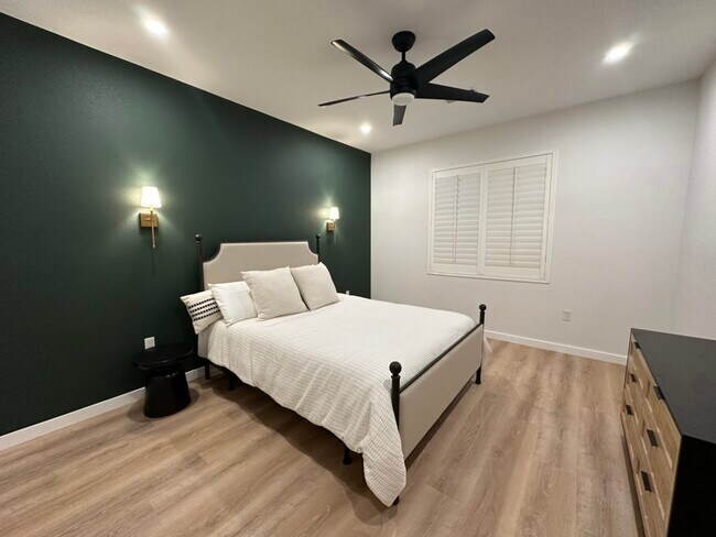 Foto del edificio - 8412 S Holland Ct
