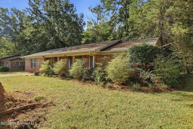 Building Photo - 2549 Jennifer Dr