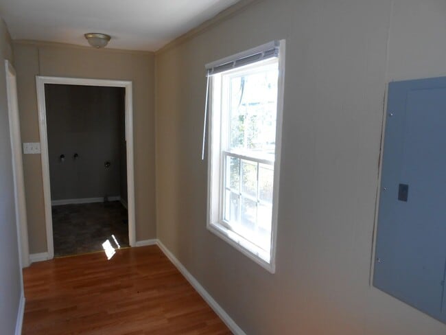 Building Photo - 1311 7th Ave N