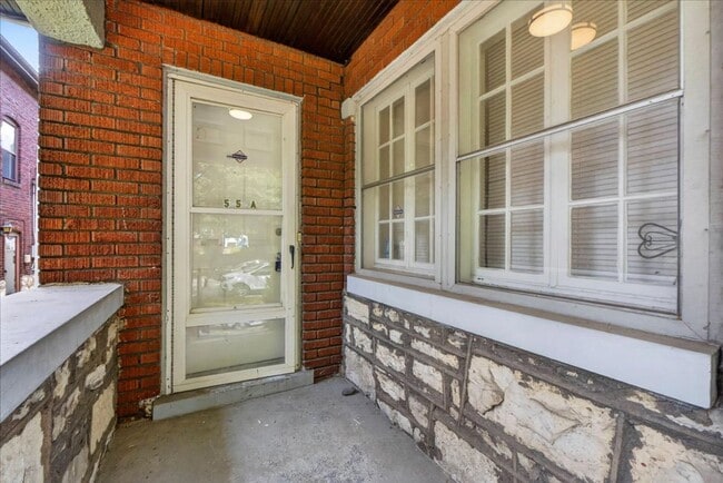 Foto del edificio - 5252 Bancroft Ave