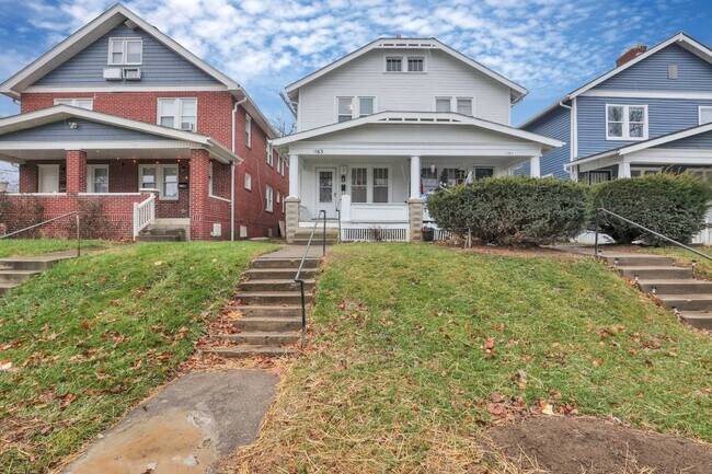 Foto del edificio - 1161-1163 Linwood Ave