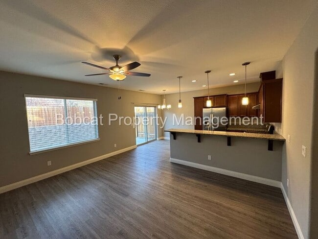 Foto del edificio - 1292 Saltern Dr