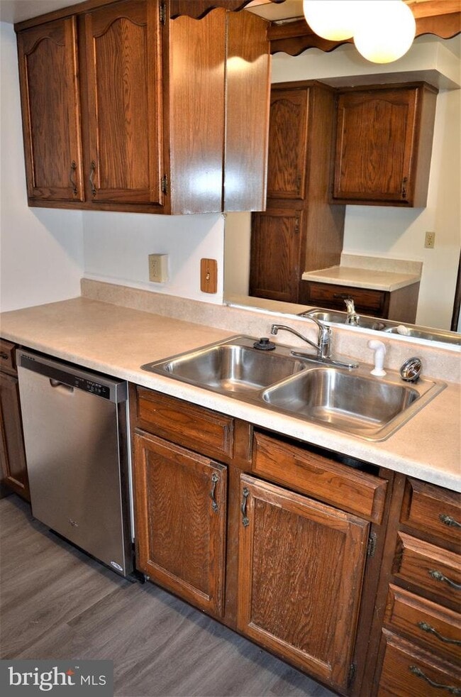 537 Brandt Ave Unit B, New Cumberland, PA 17070 Room for Rent in New