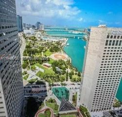 Foto del edificio - 325 S Biscayne Blvd