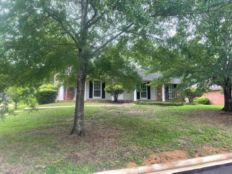 240 Hawthorne Dr, Madison, MS 39110 House Rental in Madison, MS