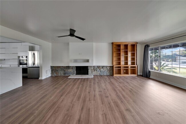 Foto del edificio - 2032 W 171st St