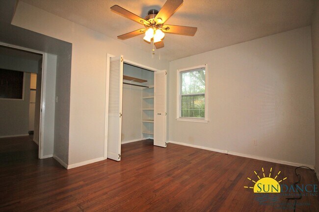 Building Photo - Adorable 1 Bedroom Unit in Niceville